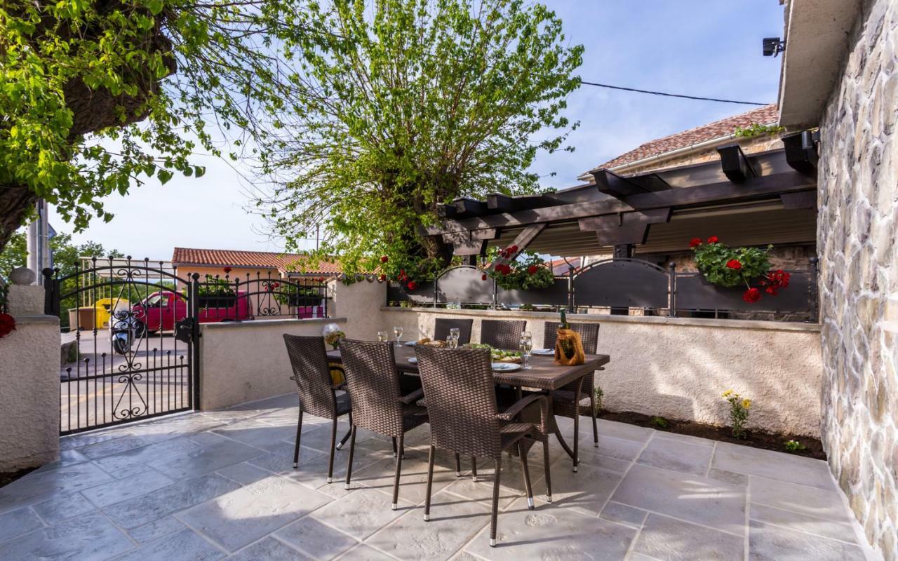 Villa Mulberry Milohnici Εξωτερικό φωτογραφία